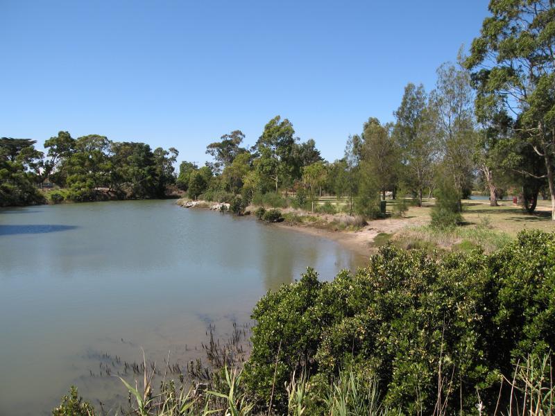 Tooradin - Sawtells Inlet north of South Gippsland Highway: View north along branch of Sawtells Inlet at highway near Tooradin Station Rd