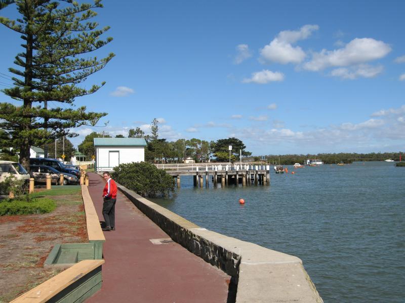 Tooradin - Sawtells Inlet and jetty, Foreshore Road: View south-west along pathway along Foreshore Rd towards jetty