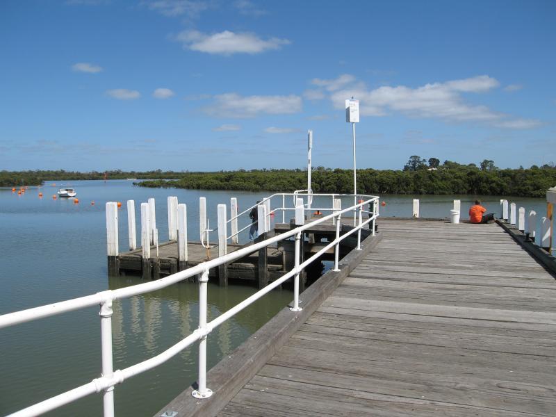 Tooradin - Sawtells Inlet and jetty, Foreshore Road: View along jetty and along Sawtells Inlet