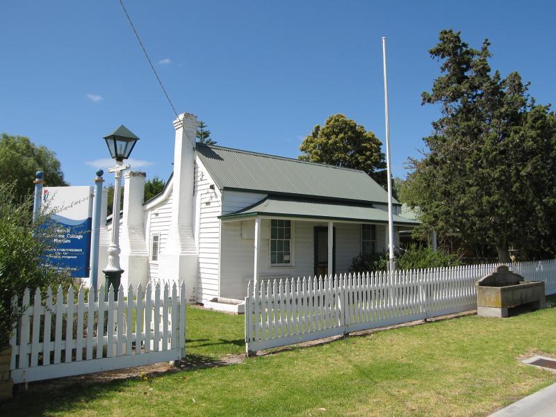Tooradin - Sawtells Inlet and jetty, Foreshore Road: Historic Fishermans Cottage Museum, Foreshore Rd