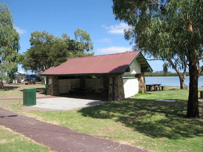 Tooradin - Landing Reserve picnic area fronting Sawtells Inlet, southern end of Foreshore Road: Shelter at picnic area