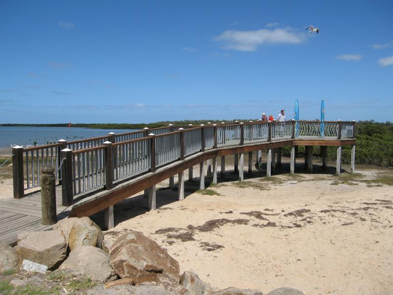 Tooradin - Landing Reserve picnic area fronting Sawtells Inlet, southern end of Foreshore Road: Viewing platform near playground