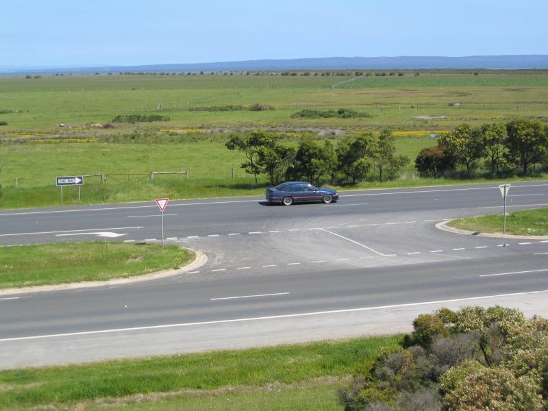 Tooradin - Roadside trading area, South Gippsland Highway at Bunyip River: View south across highway from lookout tower
