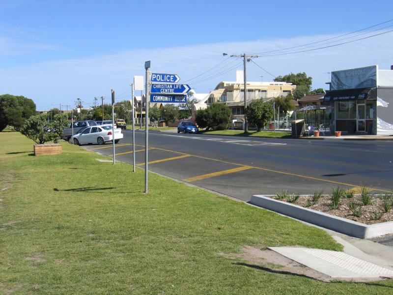 Torquay - Front Beach - Shops, view south along The Esplanade at Price St