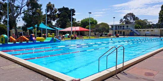 Queens Park Pool