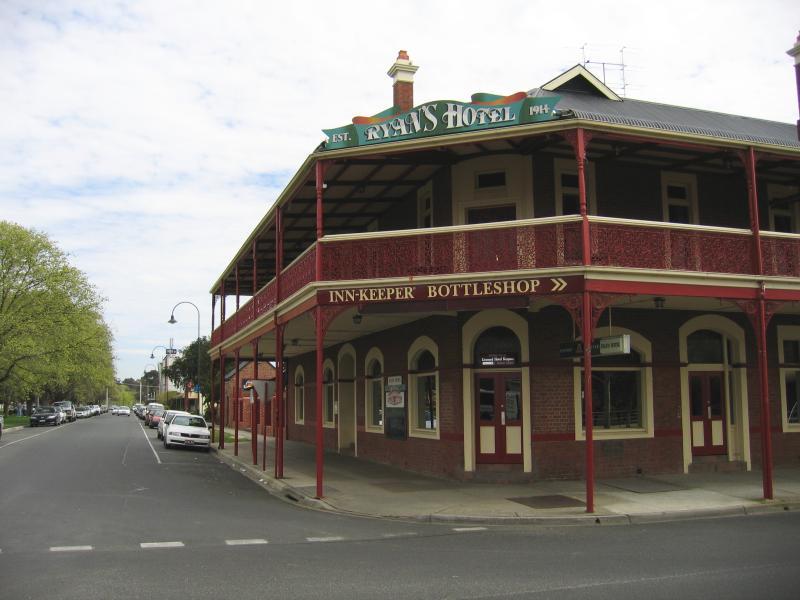 Traralgon - Kay Street area - Ryan's Hotel, view west along Kay St at Franklin St