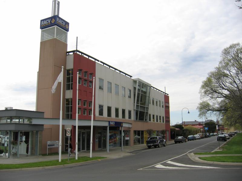 Traralgon - Kay Street area - RACV building, view east along Kay St at Church St