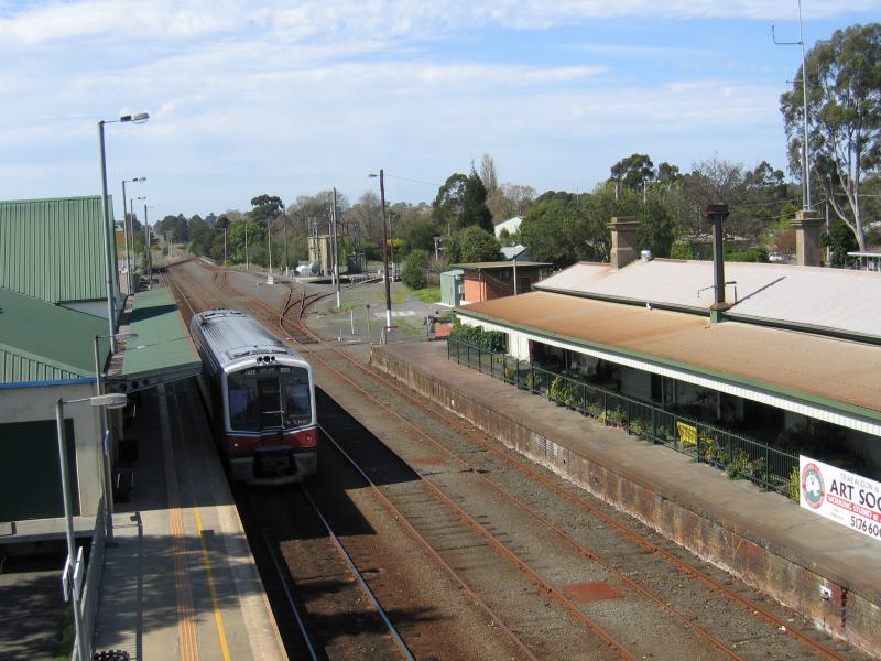 Traralgon - Railway station area, Princes Highway: View east along railway line at Traralgon Station from footbridge