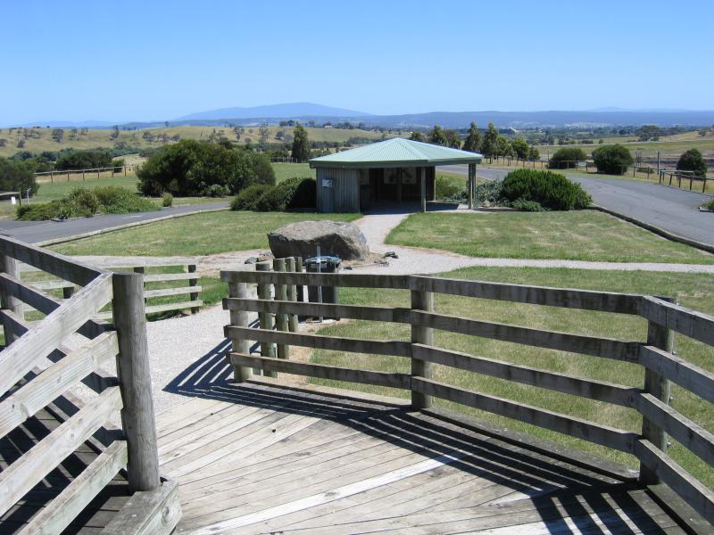 Traralgon - Loy Yang Power Station and surrounds, Hyland Highway: Car park and information shelter at Miners View Lookout