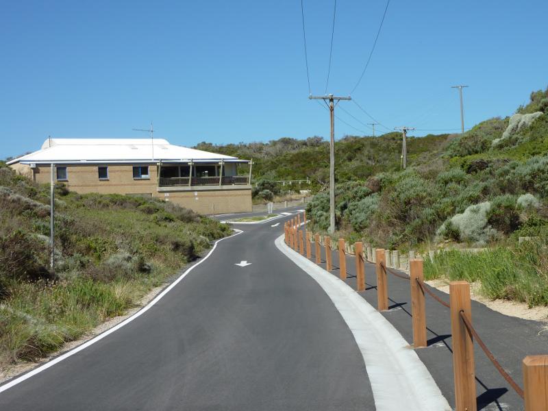Venus Bay - No. 1 Beach at end of Surf Drive: View east along Surf Dr towards Venus Bay Surf Life Saving Club
