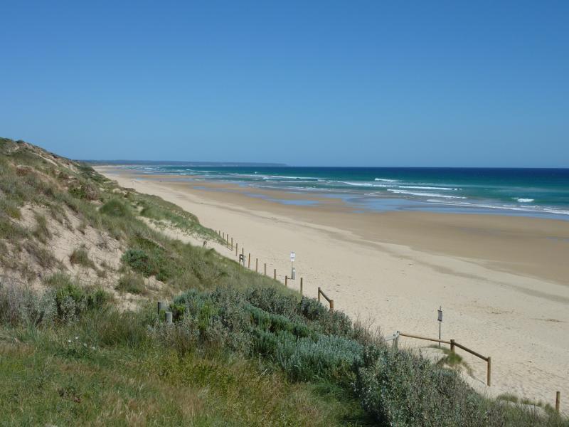 venus bay photos - travel victoria: accommodation
