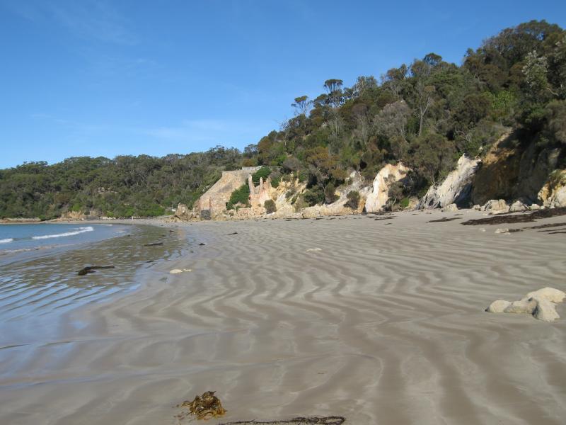 Walkerville - Beach at Walkerville North and Walkerville South: View south along beach towards lime kiln