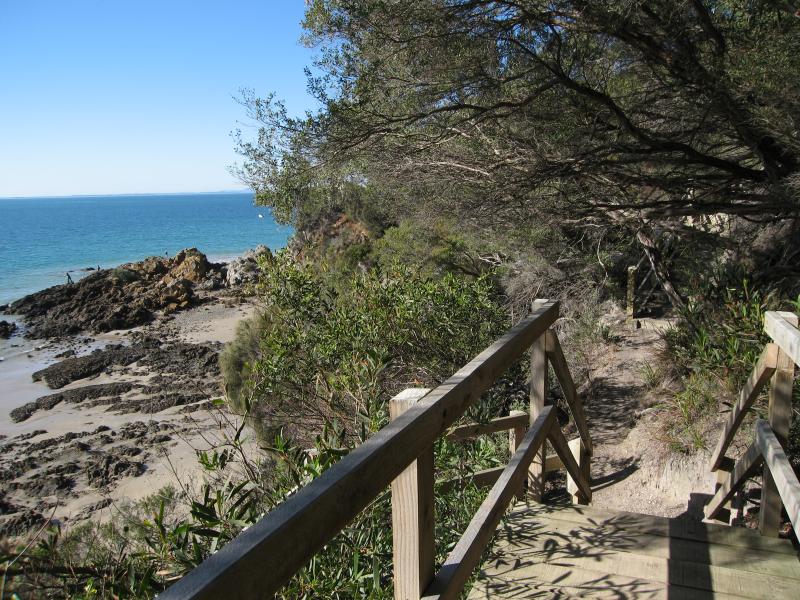 Walkerville - Cliff top walking track south of Walkerville South boat ramp: View south along walking track