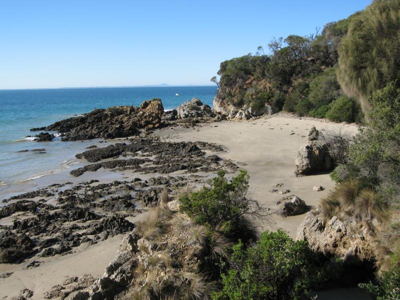 Walkerville - Cliff top walking track south of Walkerville South boat ramp: View south down to beach from walking track