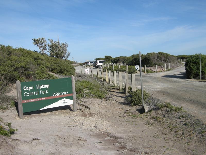 Walkerville - Cape Liptrap and lighthouse: Car park entrance at light house