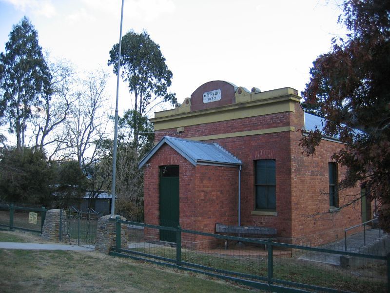 Wandiligong - Northern outskirts of Wandiligong: Wandiligong Public Hall, Morses Creek Rd near School La