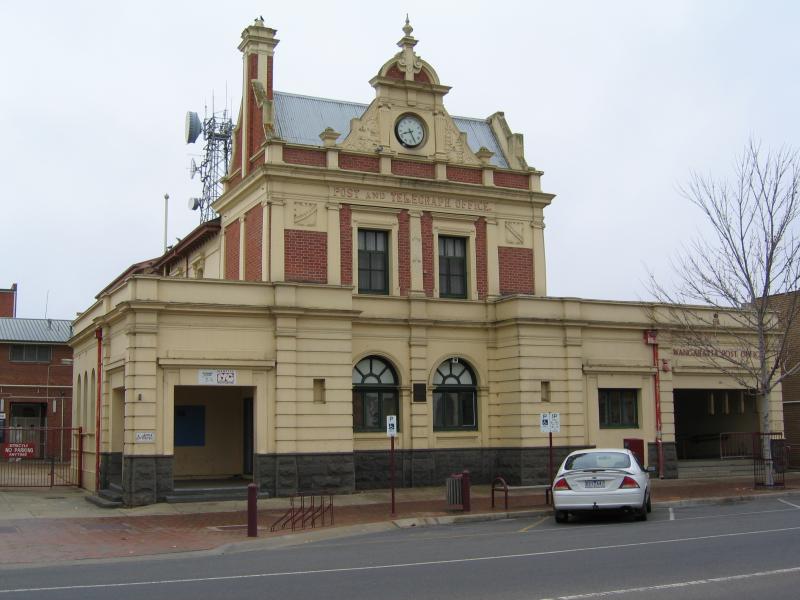 Wangaratta - Commercial centre and shops: Old Post Office, Murphy St