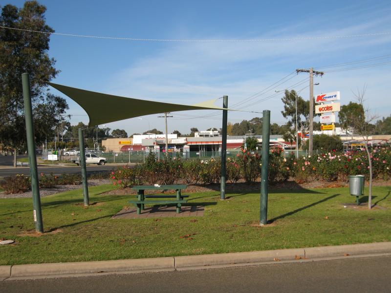 Wangaratta - Tone Road area - Rose gardens, corner Tone Rd and Roy St East