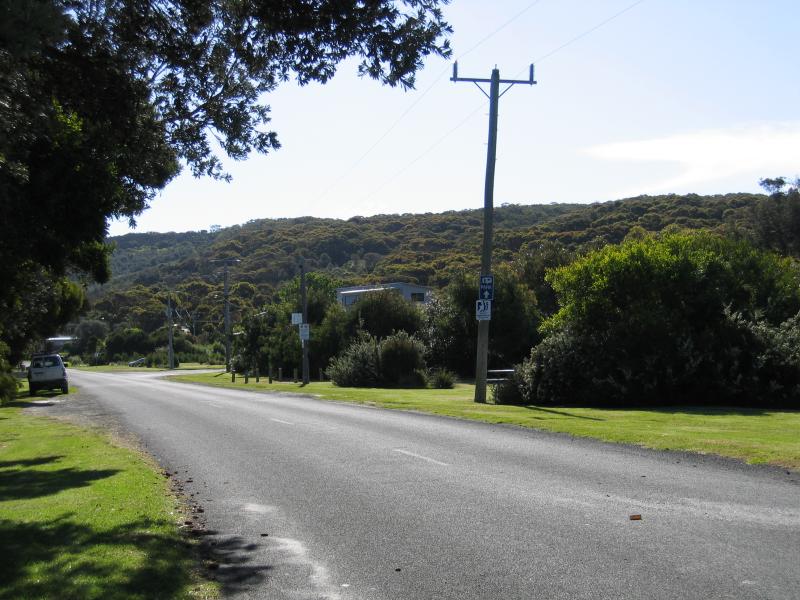 Waratah Bay - Gale Street, town centre: View west along Gale St towards Moongana St