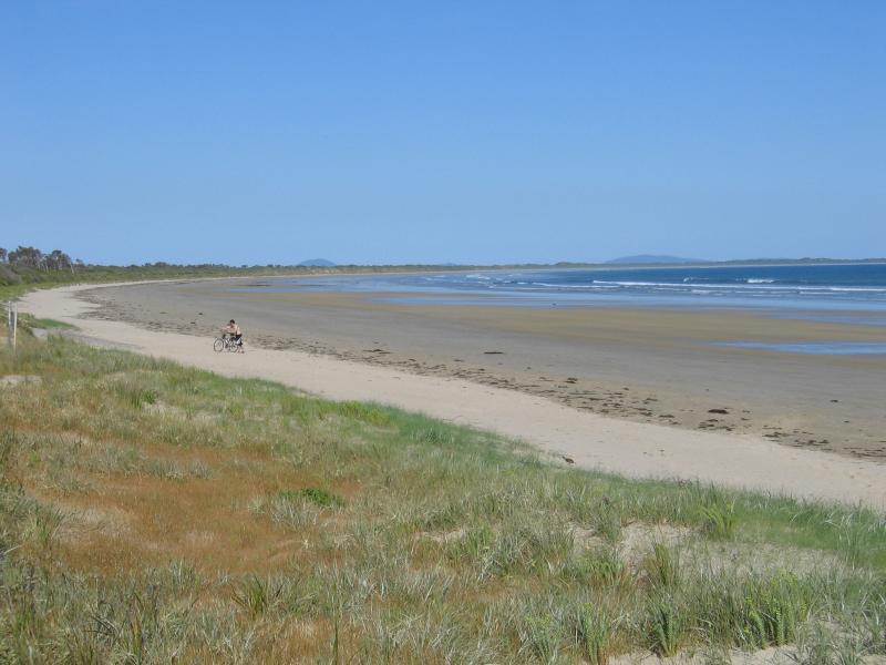 Waratah Bay - Beach and foreshore, Gale Street near Moongana Street: View east along beach