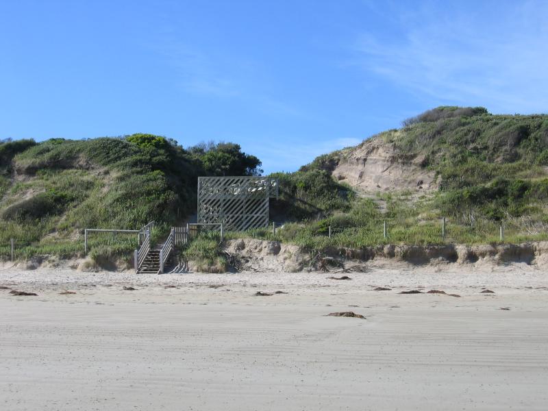 Waratah Bay - Beach, eastern end of town, Gale Street at Fish Creek Road: View from beach, north towards lookout