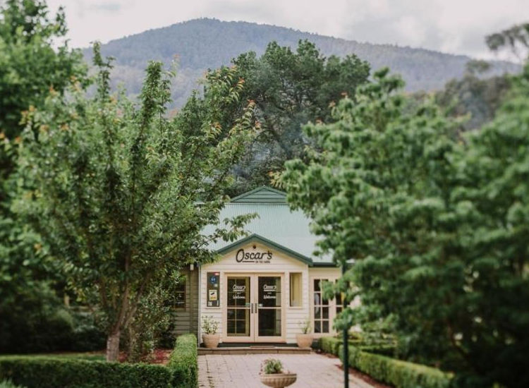 Oscar's on the Yarra, Warburton