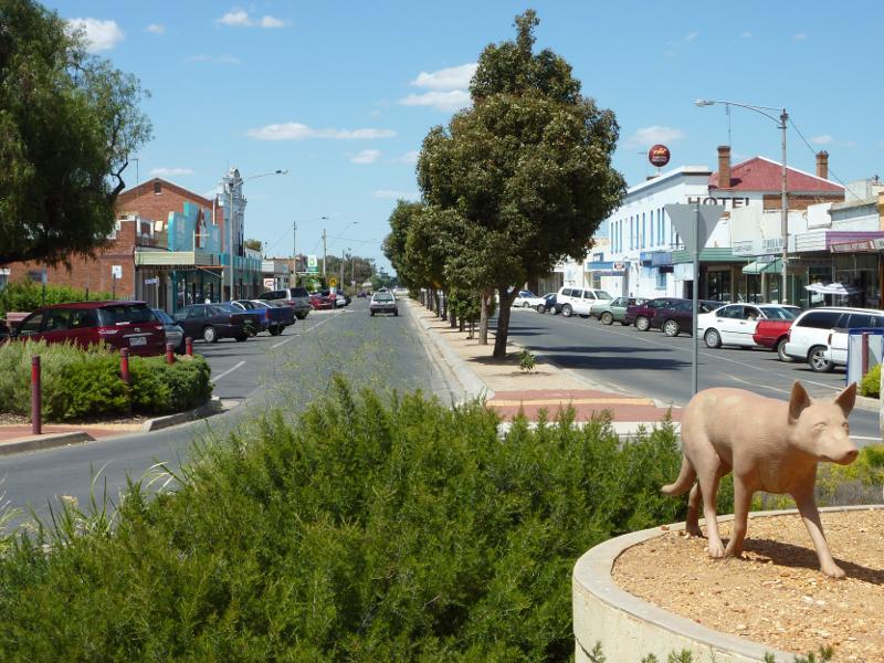 Warracknabeal photos Travel Victoria & visitor guide