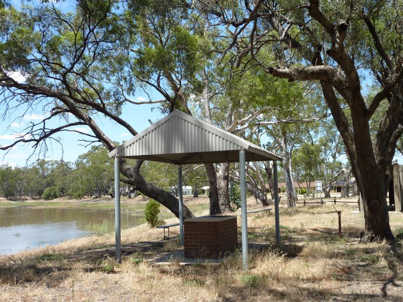 Warracknabeal - Recreation area, west side of Yarriambiack Creek near boat ramp - View south-east along creek at BBQ shelter