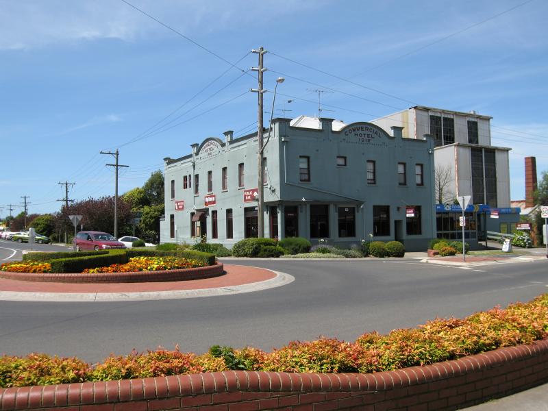 Warragul - Commercial centre and shops: Commercial Hotel, corner Queen St and Mason St