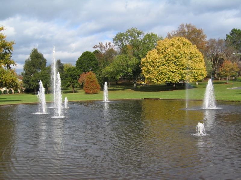 Warragul - Civic Park: View across lake