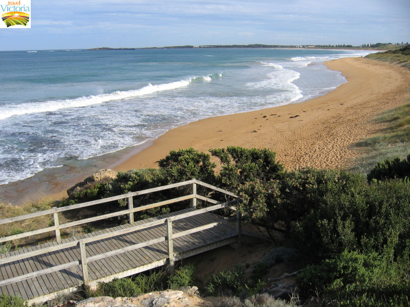 Warrnambool - Beach at Lady Bay