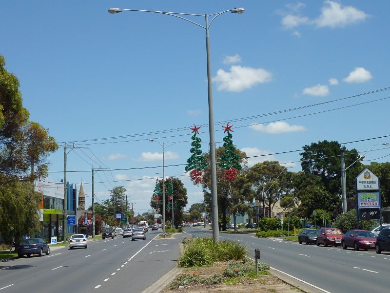 Werribee - Synnot Street - View south-west along Synnot St, west of Cherry St