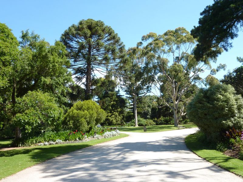 Werribee - Werribee Park and The Mansion, Werribee South - Pathway from Gatelodge to The Mansion
