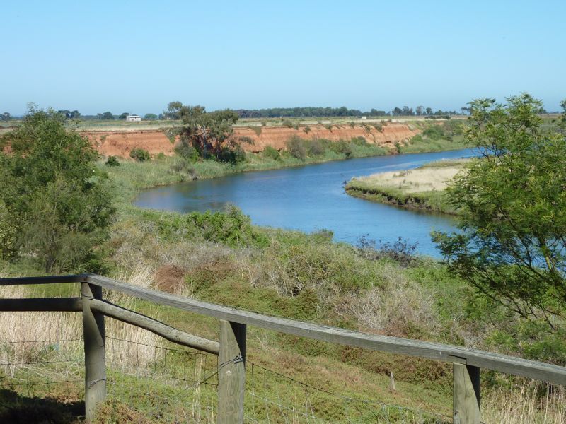 Werribee - Werribee River at south-western end of K Road, Werribee South - South-westerly view along Werribee River