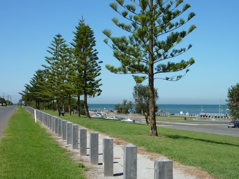 Werribee - Beach, foreshore, jetty, boat ramps and J.D. Bellin Reserve, Beach Road, Werribee South - South-easterly view along Beach Rd towards Werribee Jetty