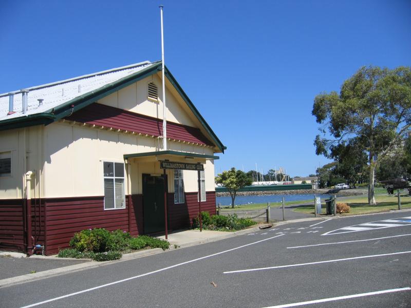 Williamstown - John Morley Reserve and Ferguson Street Pier: Williamstown Sailing Club