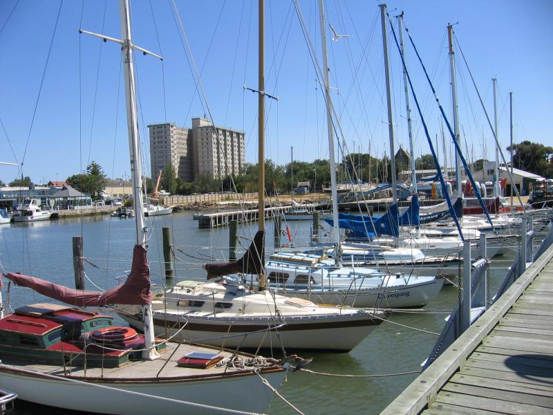 Williamstown - John Morley Reserve and Ferguson Street Pier - Boats moored at Ferguson Street Pier, with view back to Hobson Bay Yacht Club