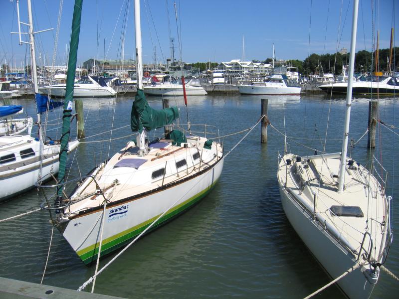 Williamstown - John Morley Reserve and Ferguson Street Pier: Boats moored at Ferguson Street Pier