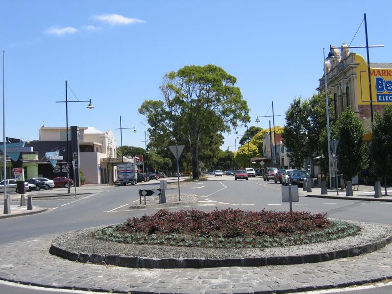 Williamstown - Commercial centre and shops, Ferguson Street and Douglas Parade: View west along Ferguson St at Douglas Pde