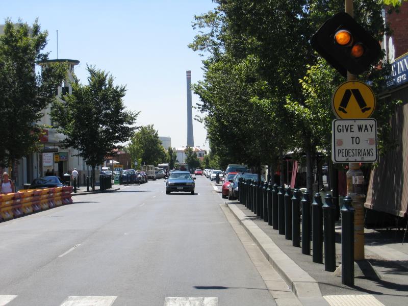 Williamstown - Commercial centre and shops, Ferguson Street and Douglas Parade: View north along Douglas Pde between Ferguson St and Stevedore St