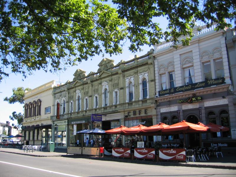 Williamstown - Nelson Place and shops: Cafes and restaurants, view south along Nelson Pl towards Cole St