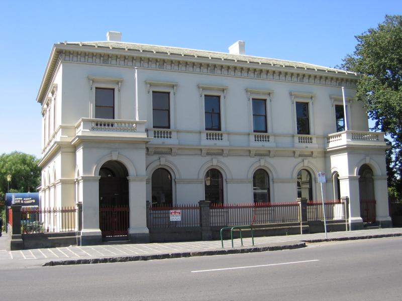 Williamstown - Nelson Place and shops: Customs House building, corner Nelson Pl and Syme St