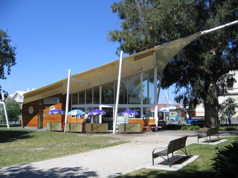 Williamstown - Commonwealth Reserve at Nelson Place and Gem Pier: Visitor Information Centre, corner Nelson Pl and Syme St