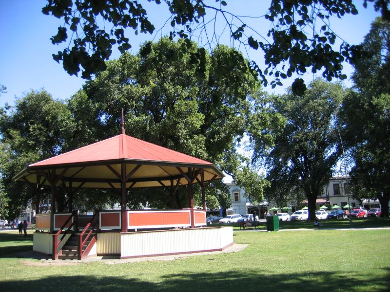 Williamstown - Commonwealth Reserve at Nelson Place and Gem Pier: Rotunda