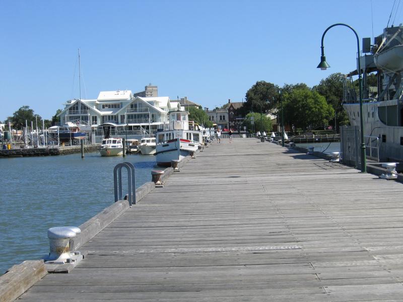 Williamstown - Commonwealth Reserve at Nelson Place and Gem Pier: View south along Gem Pier
