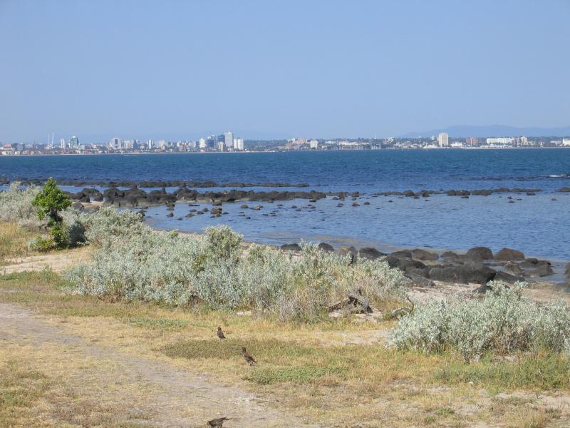 Williamstown - Point Gellibrand Coastal Heritage Park, Battery Road: View across Port Phillip, Battery Rd near Railway Terrace