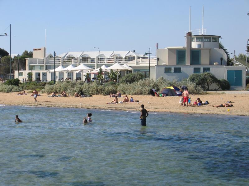 Williamstown - Williamstown Beach, Esplanade: View towards Sirens Cafe from groyne opposite Fearon Reserve