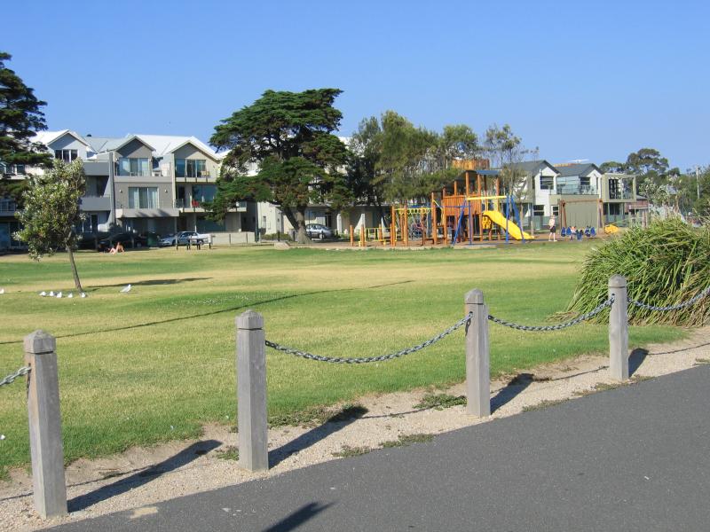 Williamstown - Williamstown Beach, Esplanade: Saddler Reserve, Esplanade between Forster St and Garden St