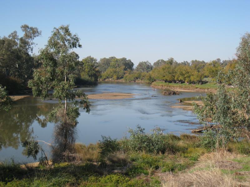 Wodonga - Bonegilla Island (access only via Waterworks Road, East Albury): View south-east along Murray River from bridge