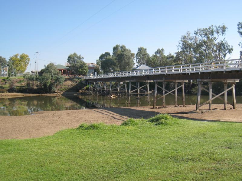 Wodonga - Bonegilla Island (access only via Waterworks Road, East Albury): View north-west across Murray River at bridge